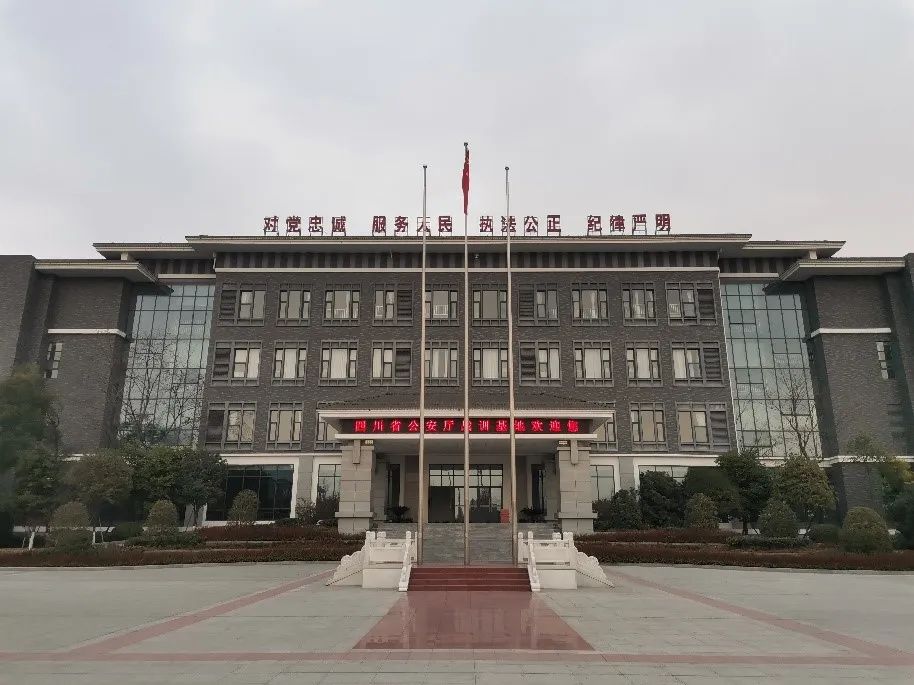 739d232bb158c9b3c4c8ae0fa0feb882.jpg 739d232bb158c9b3c4c8ae0fa0feb882.jpg