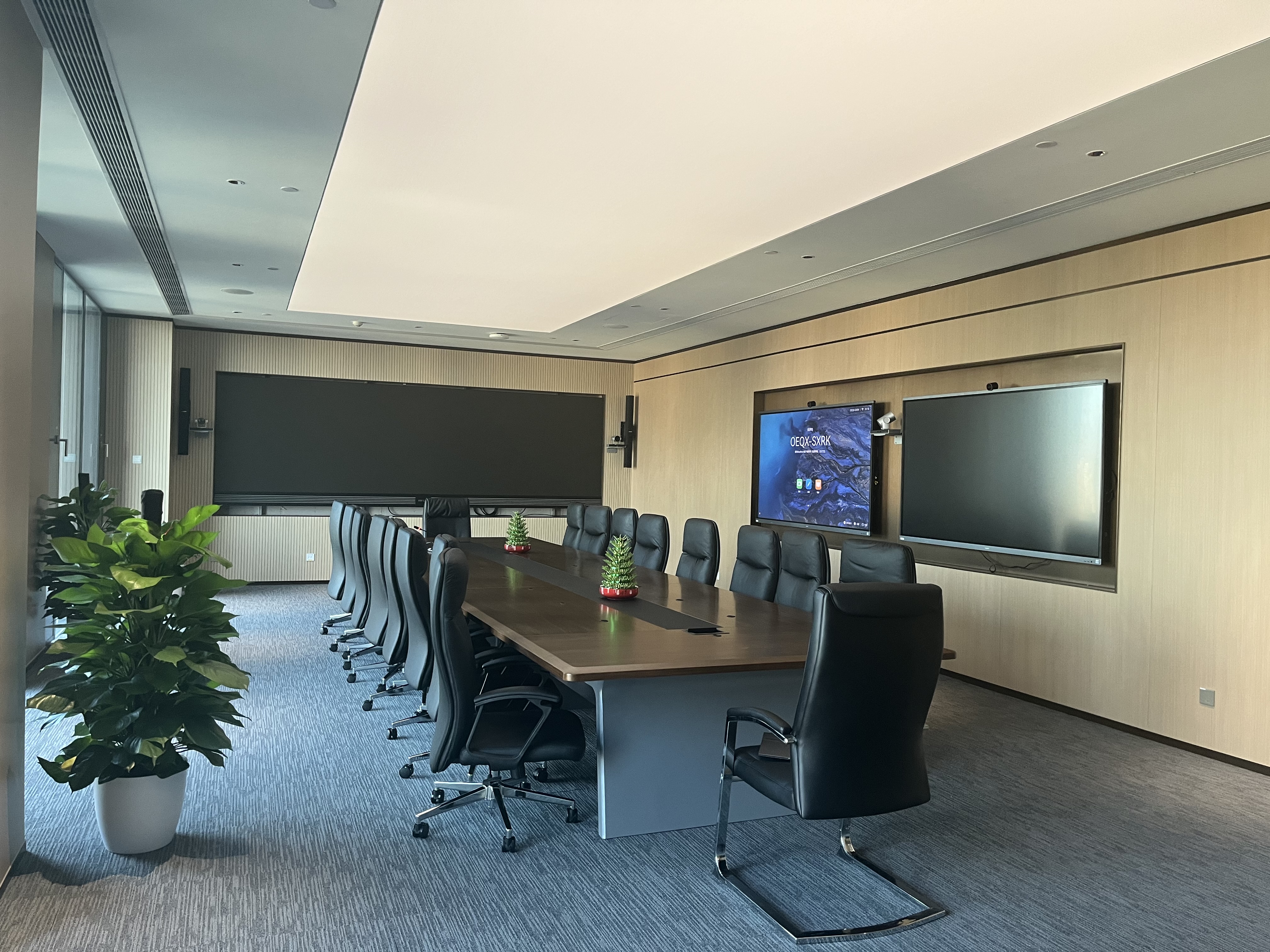 17層會(huì)議室2.JPG 17層會(huì)議室2.JPG