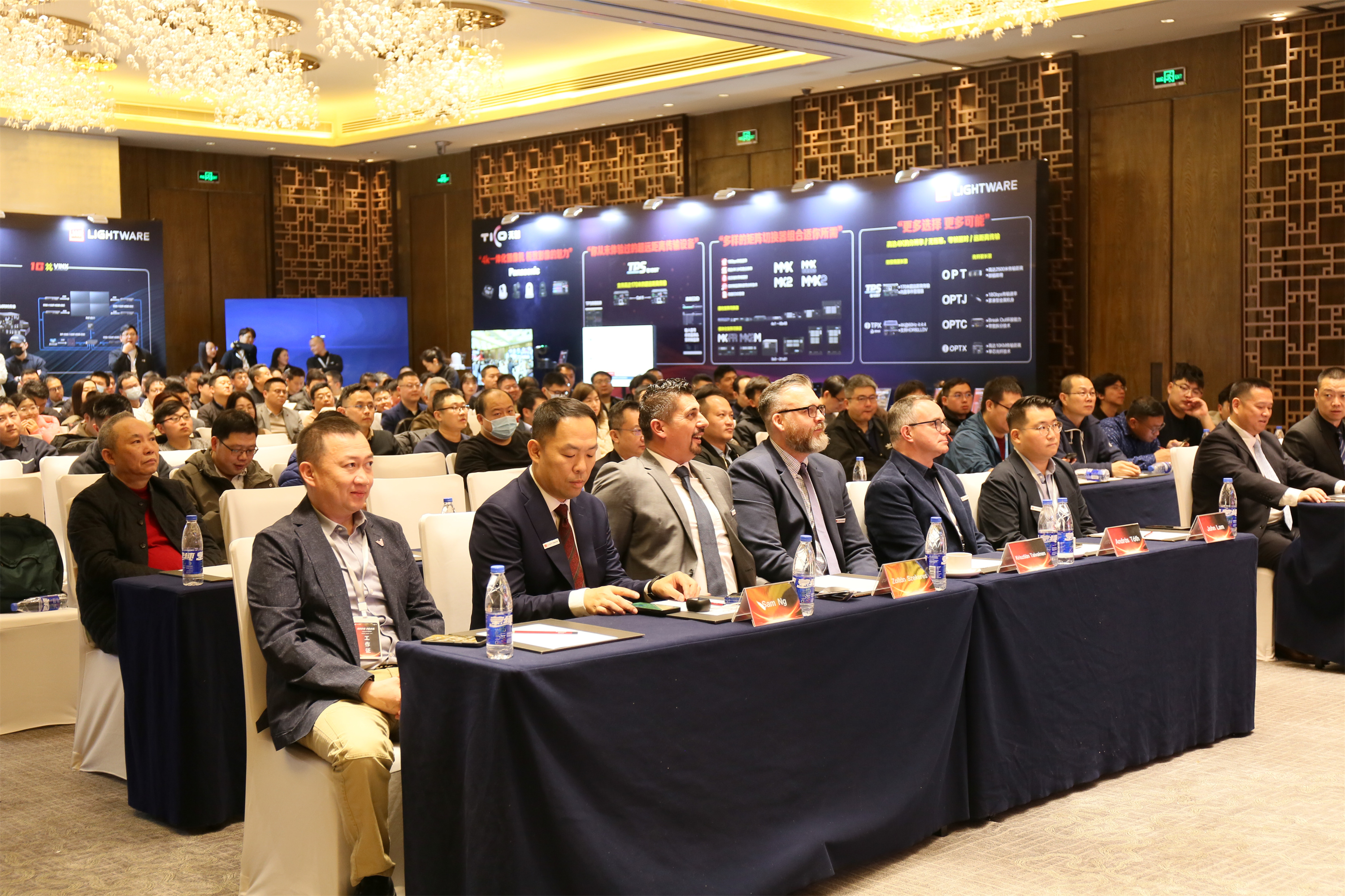 U95A8603.JPG U95A8603.JPG